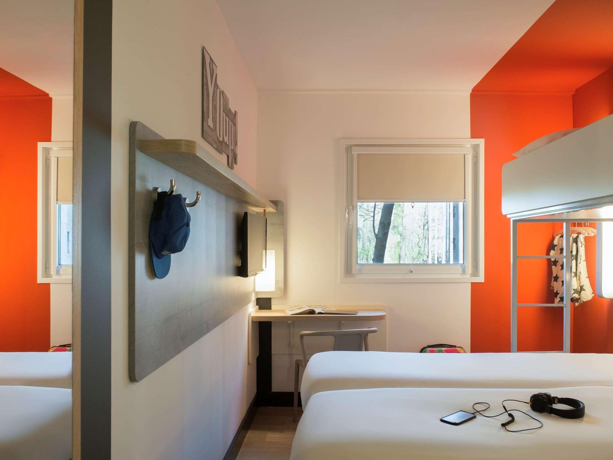 Ibis Budget Amsterdam Airport Hotel Badhoevedorp