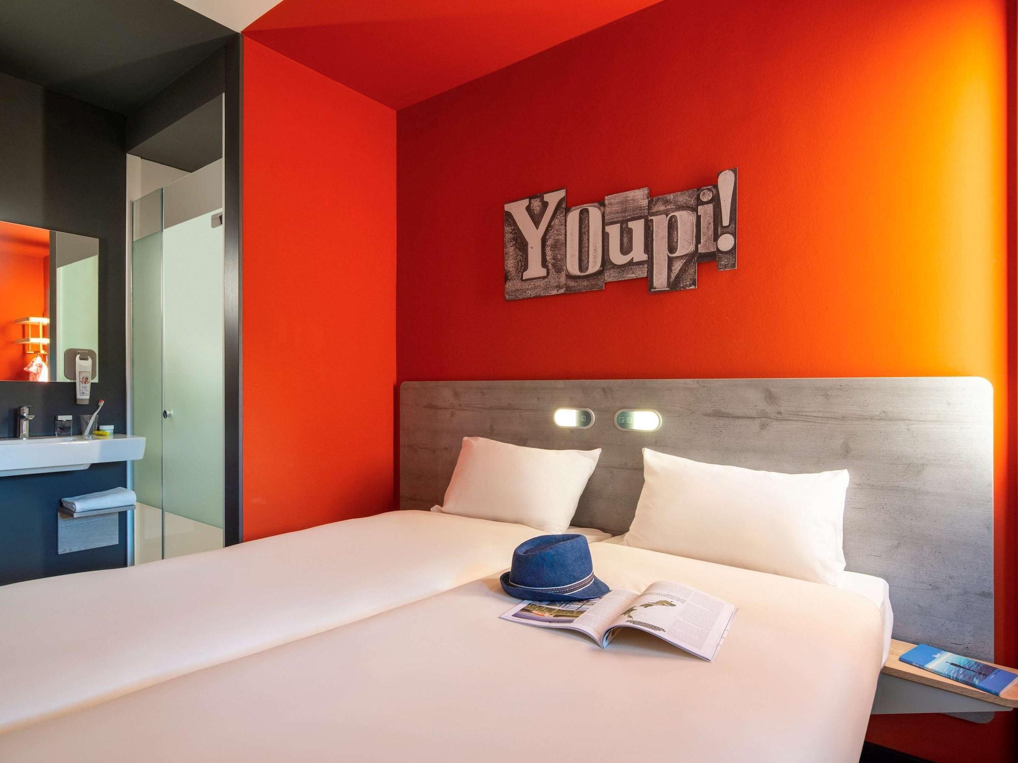 Ibis Budget Amsterdam Airport 2*