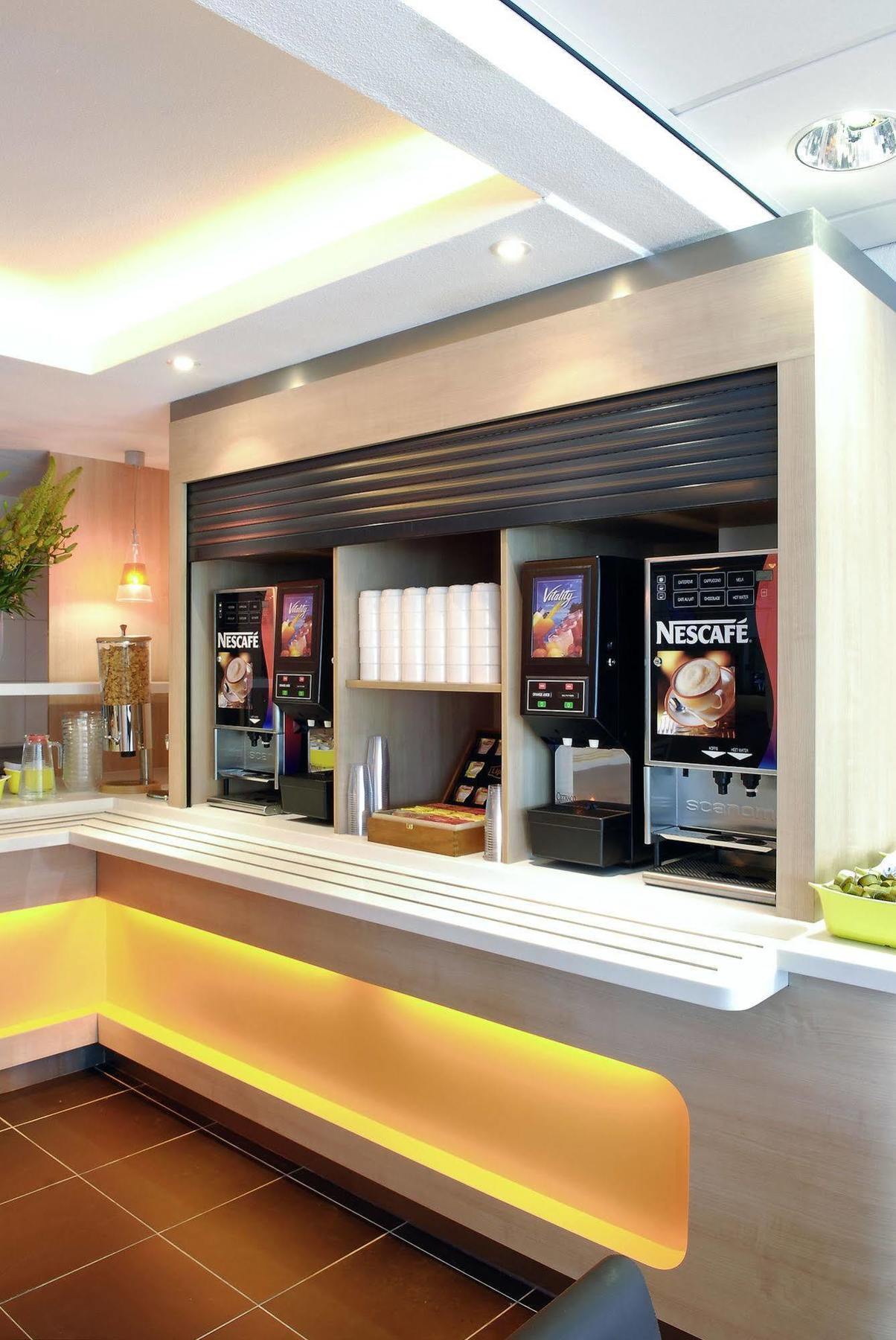 Ibis Budget Amsterdam Airport 2*