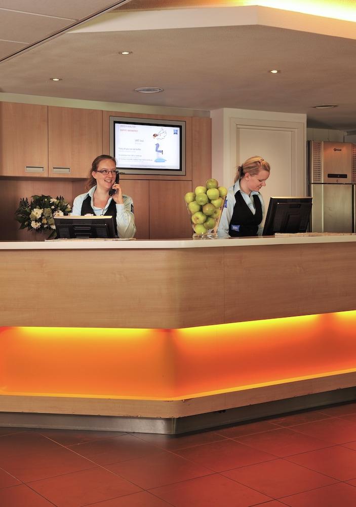 Ibis Budget Amsterdam Airport 2*